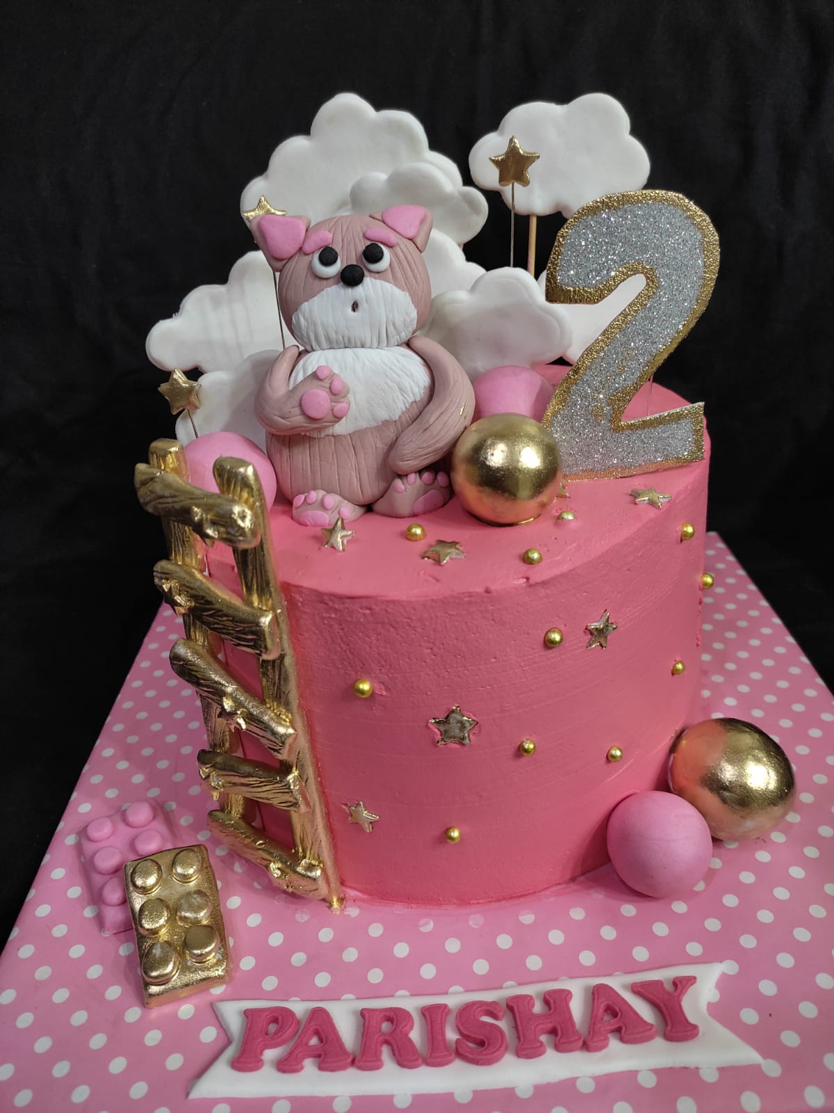 Customized teddy bear theme cream with fondant cake 
