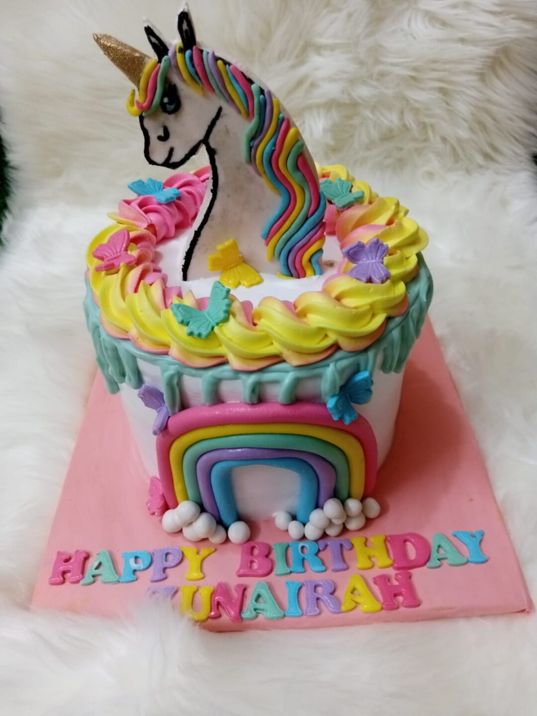 Unicorn theme cake