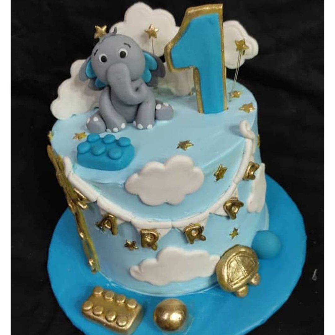 Birthday cake for baby boys
