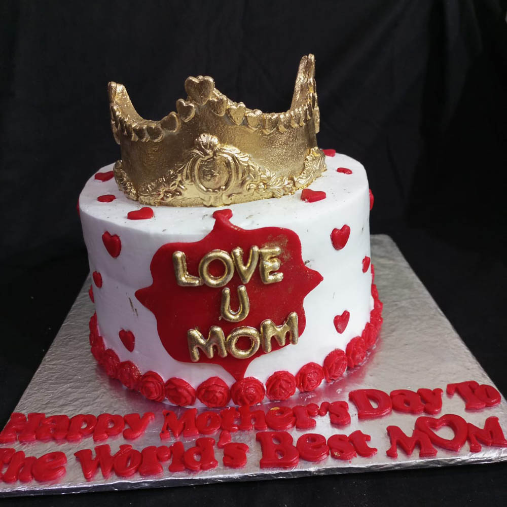 Customized Mother's Day cream with fondant cake