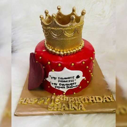 Crown theme full fondant cake