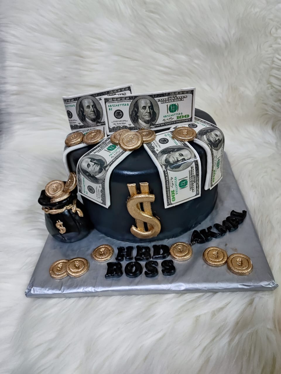 Customized dollar theme full fondant cake