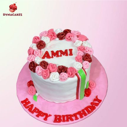 Birthday cake for mom in Karachi, custom cake for mom's birthday, celebration cake for mom.