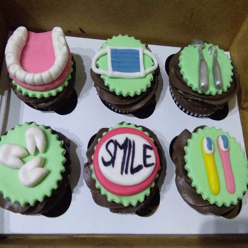 Dentist theme full fondant cupcakes